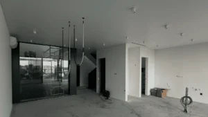 Komplexná realizácia napínaných stropov v rodinnom dome Bratislava